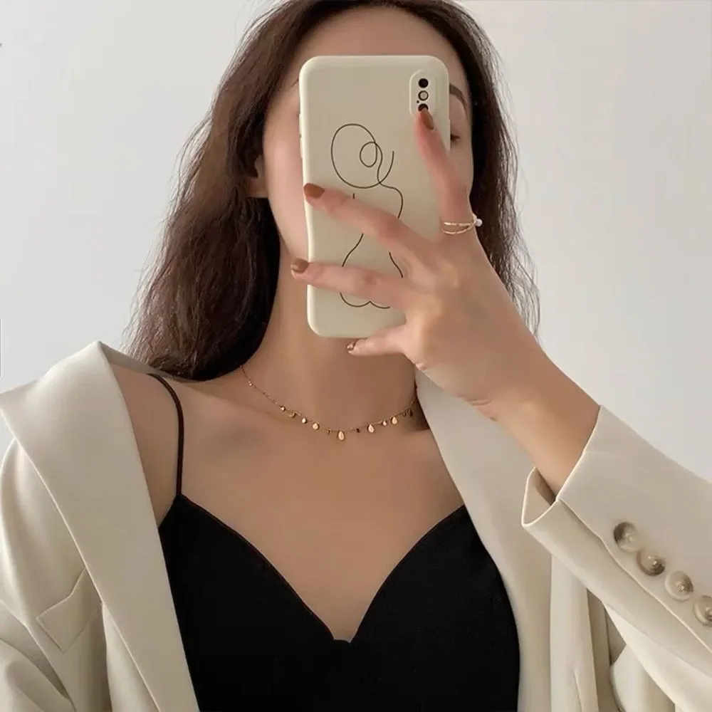 18K Gold Plated Dainty Tassel Necklace with Teardrop Shaped Gold Petals